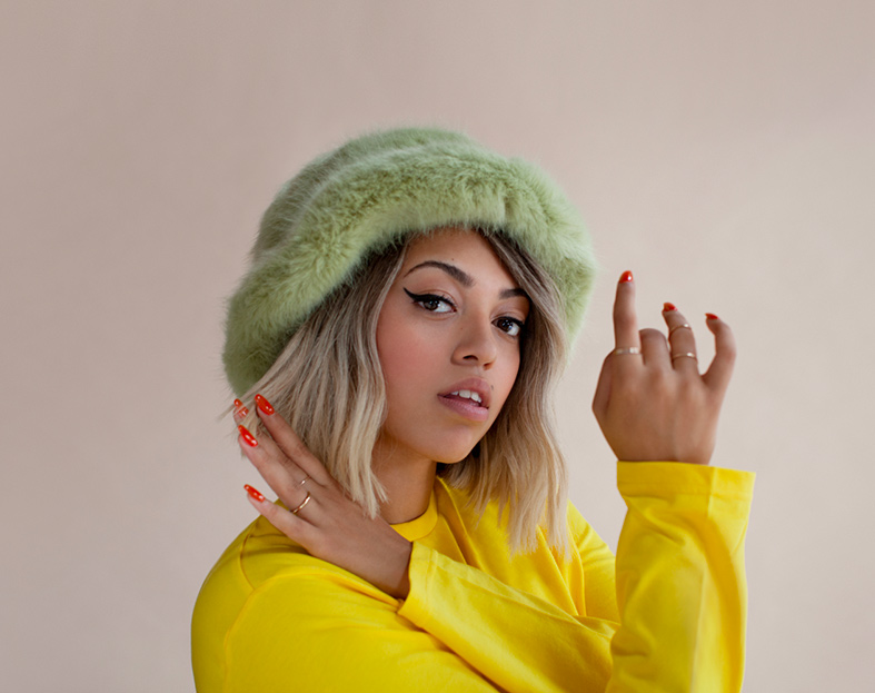 Mahalia-Press-Shot-1---Shot-by-Alice-Fisher---(Colour)_MID_RES